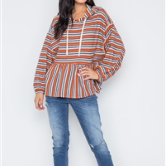 🔥4 for $15🔥  Loose Fit Hoodie Sweater Size S - Picture 4 of 7